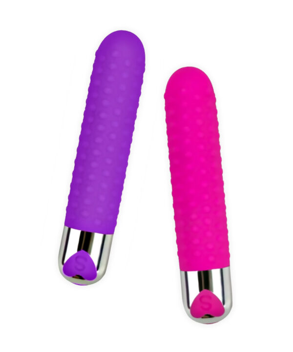Vibrador de silicone roxo e rosa, com textura e ponta de toque suave, ideal para estímulos sensuais pessoais.