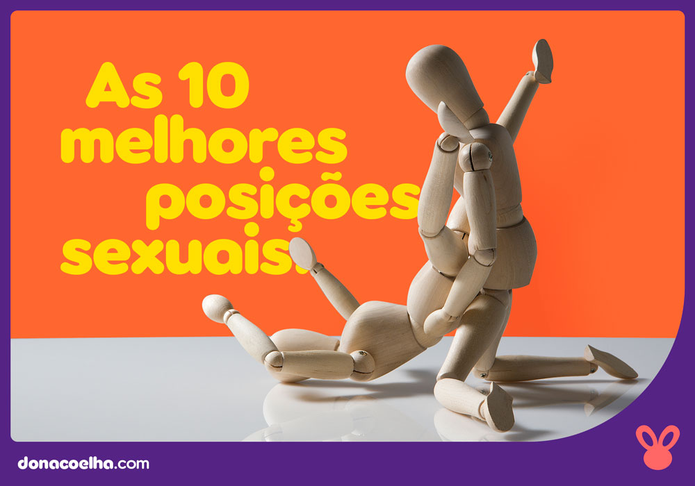 Dois bonecos de madeira imitando posição sexual