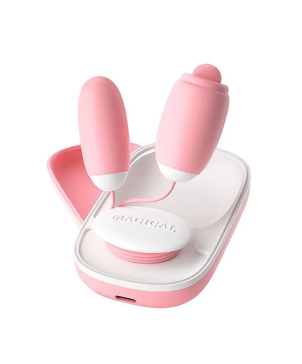 Bastão veicular rosa na case branca com detalhes rosa e design delicado, ideal para massagens e bem-estar feminino, disponível na Dona Coelha.