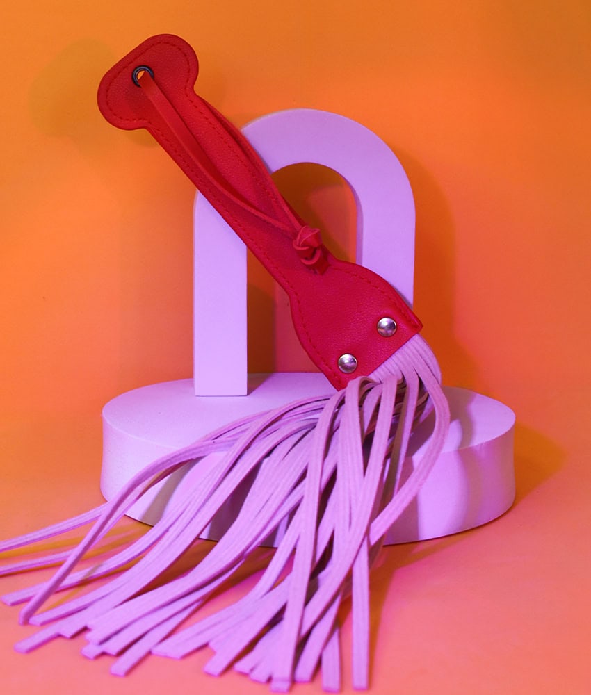 Dona Coelha Flogger de Tiras curtas - Linha BDSM