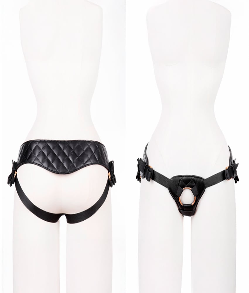Harness Ajust&aacute;vel com Argolas Toii em Matelass&ecirc;