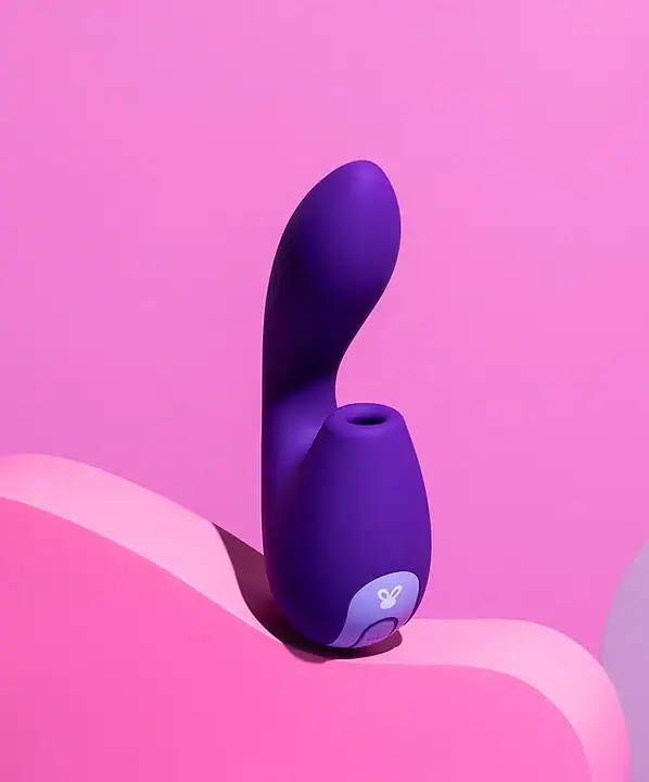Brinquedo de borracha para crianças com design colorido e seguro, ideal para diversão no escorregado.