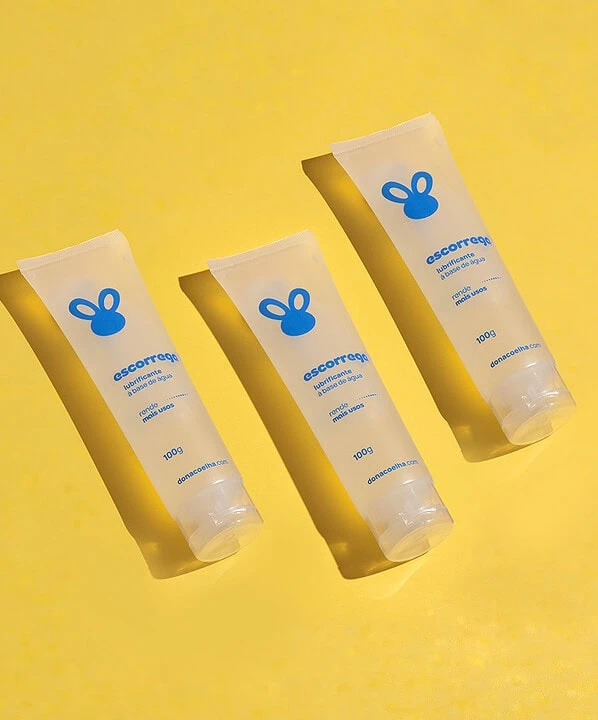 Lubrificante Dona Coelha Escorrega, kit com 3 tubos de 300g, ideal para momentos íntimos com seguran.
