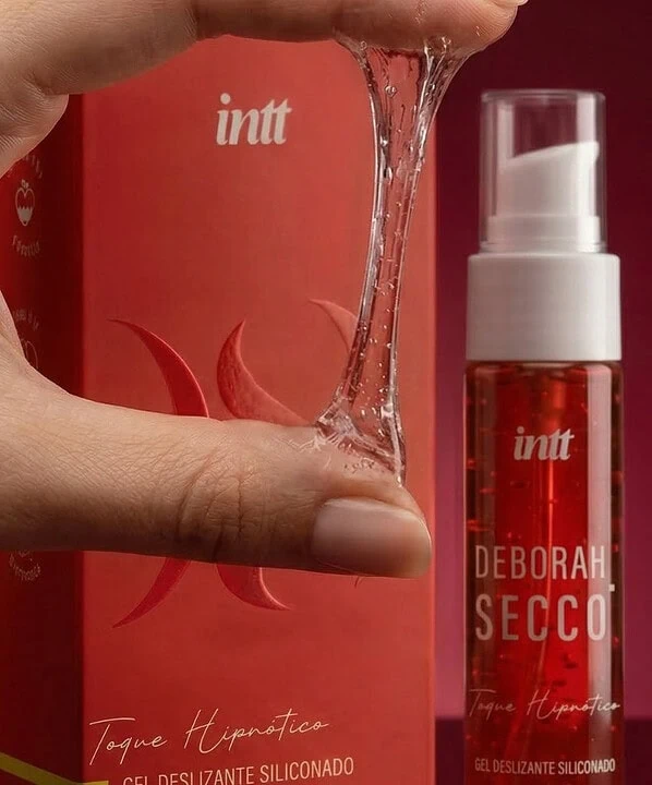 Gel deslizante siliconado com embalagem de Deborah Secco.