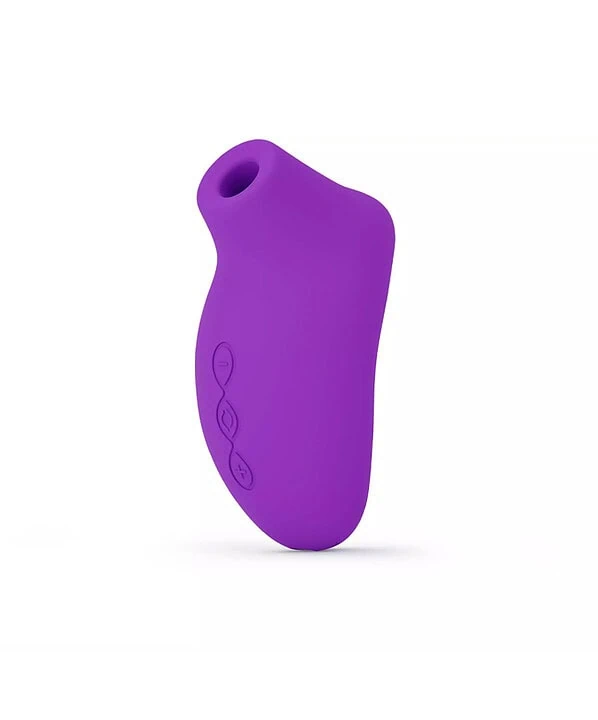 Estimulador de clitóris roxo com design ergonômico e silencioso.