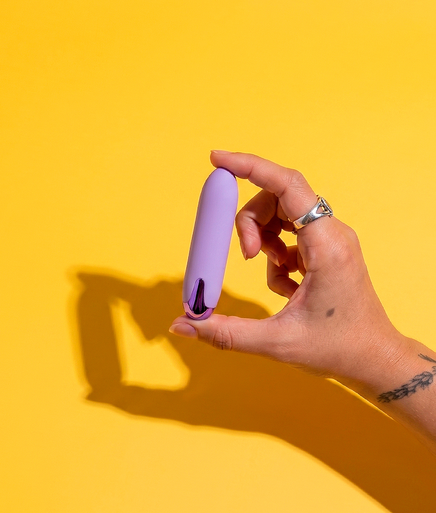 Alternative view of Dona Coelha Bossa - Vibrador Bullet Discreto com Controle Remoto
