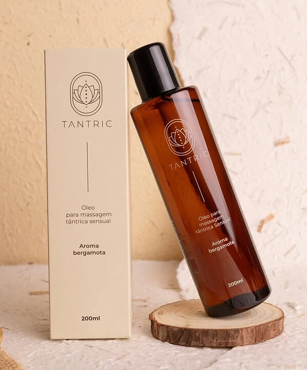 Óleo para massagem tântrica com aroma de bergamota, embalagem de 200ml.